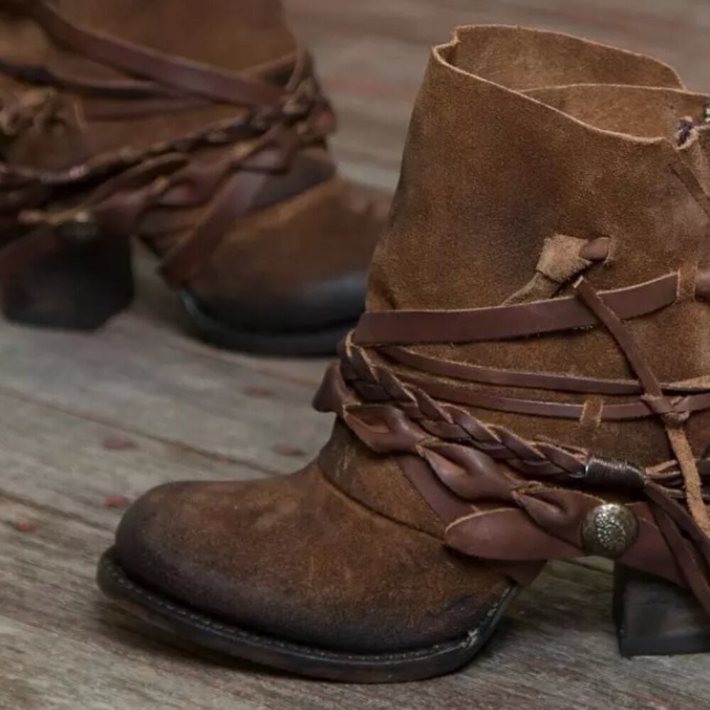 Freebird by Steven Cairo Tan Boots Size 10 NIB